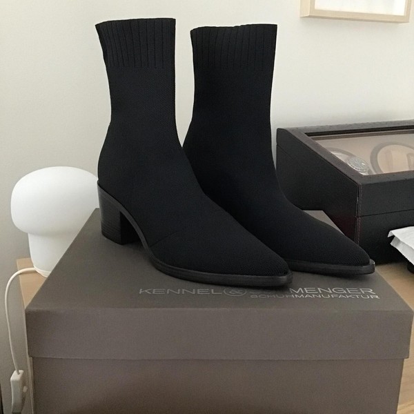Kennel & Schmenger Germany Black Sock Boots/As New Condition/Size 37EU 4UK 6AU
