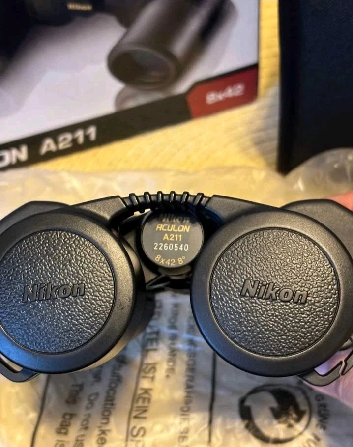 NEW In Box Nikon ACULON A211, 8x42 Binoculars- Black with Case - Image 3 of 4