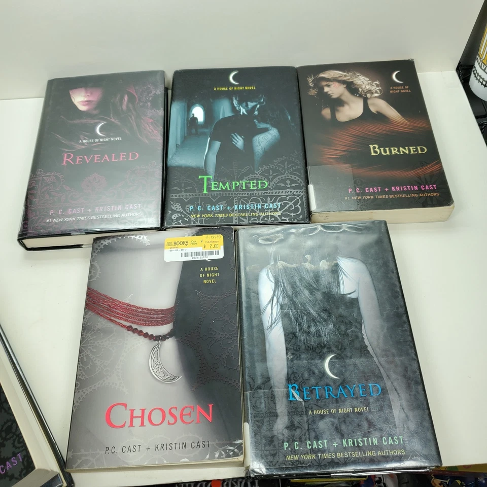 HOUSE OF NIGHT Series Lot of 8 Set of HARDCOVER & PB Books P.C. Cast - Image 4 of 4