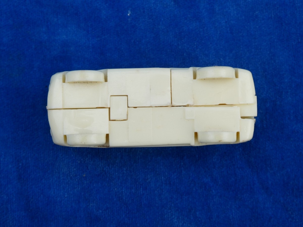 Véhicule Casse-tête / Puzzle CIJ Renault Dauphine – Rare, échelle 1:87, Fabrication Française, Occasion