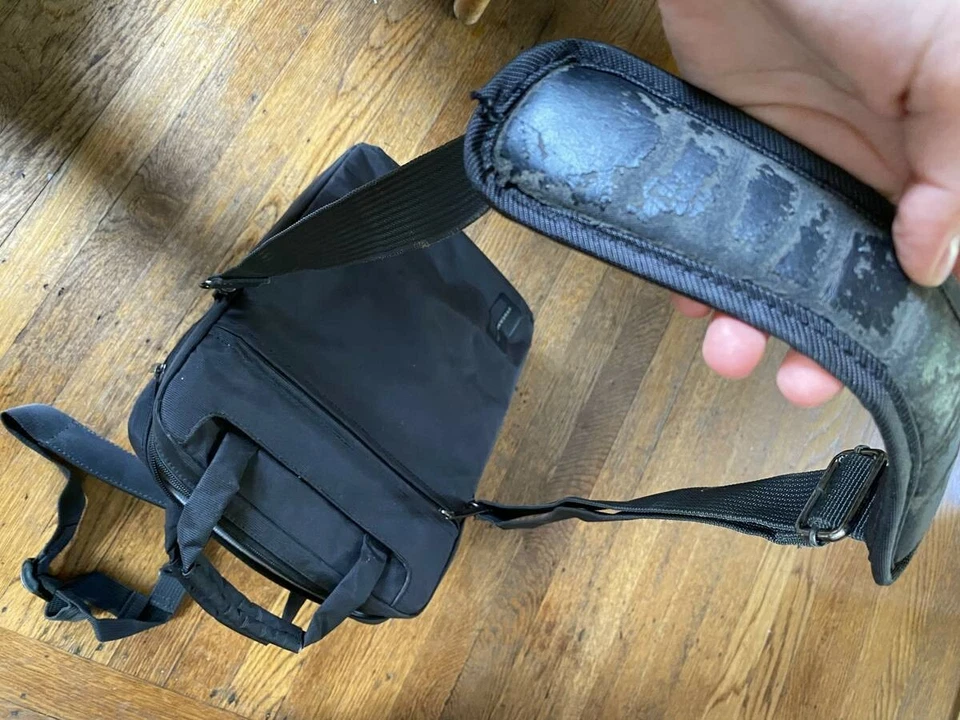 Сумка для ноутбука Tucano, подходит для ноутбука 13 дюймов - Изображение 4 из 4