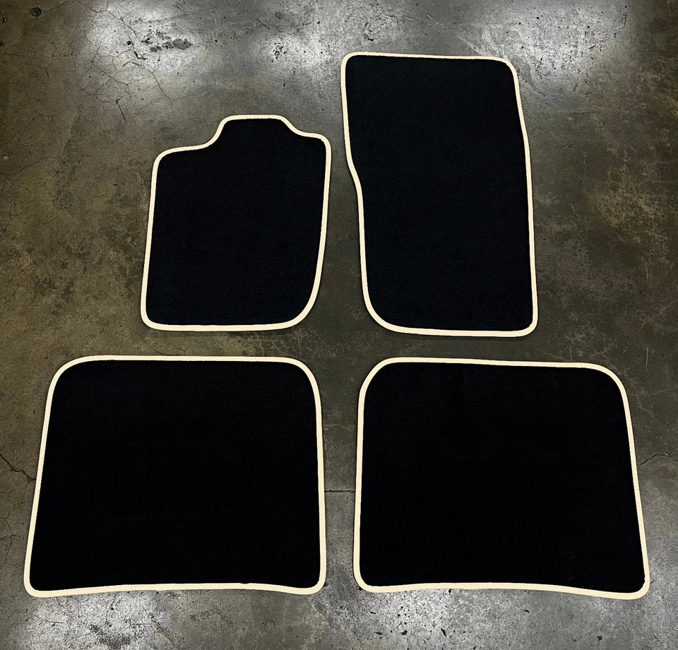 Custom Bentley Arnage Car Floor Mats 99-08 Black Plush W/ Custom Edging Color — 第 3/4 张图片