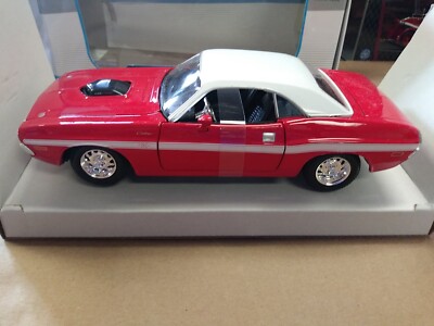 Maisto 1970 Dodge Challenger R/T 1:24 Diecast Car for sale online