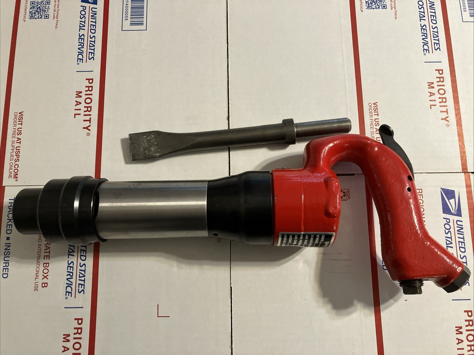 Central Pneumatic 3" Chipping Hammer 1483 Tested And Working