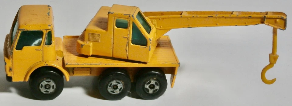 VINTAGE LESNEY MATCHBOX SUPERFAST #63 DODGE CRANE TRUCK MADE IN ENGLAND 1970 - Image 2 of 4