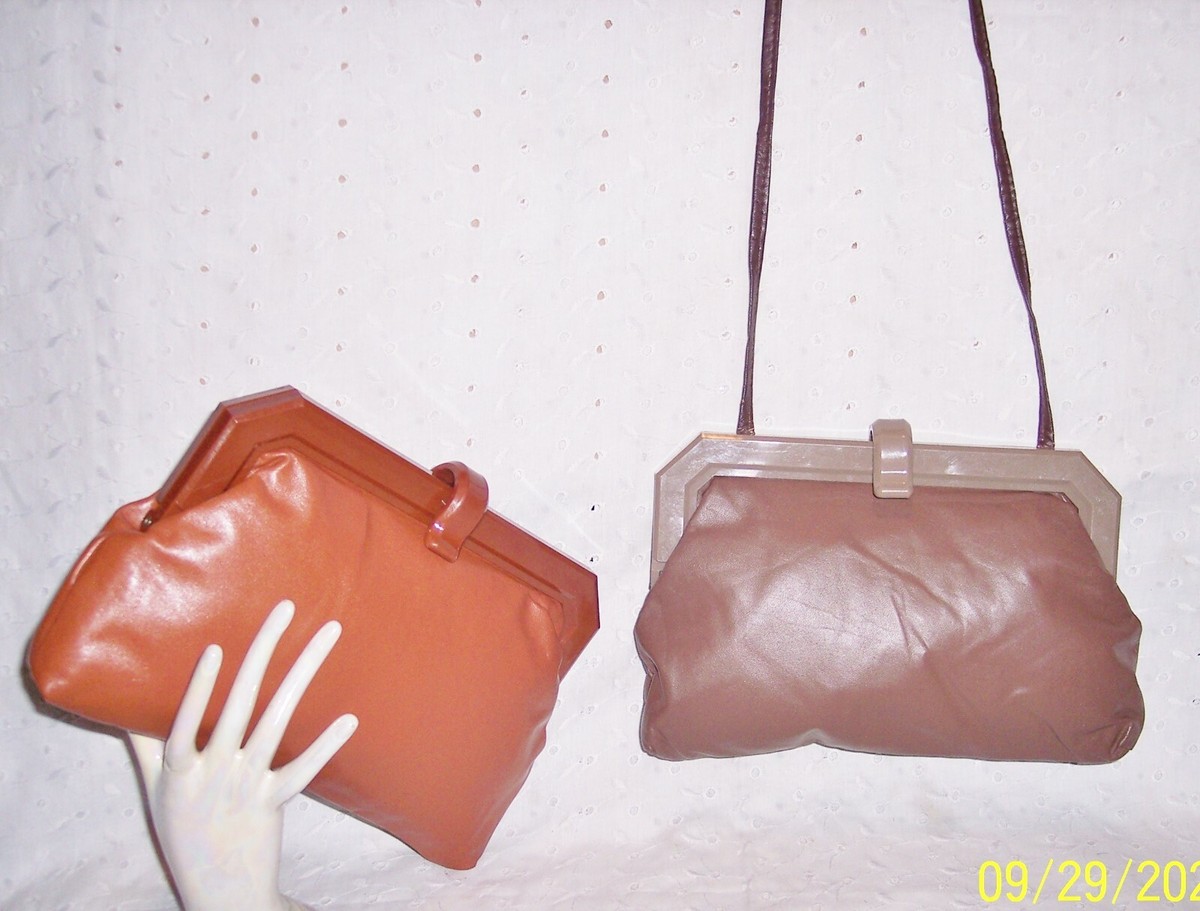 HAND BAG SHOULDER STRAP LEATHER WOMEN BROWN OR RUST CLASP CLOSURE 