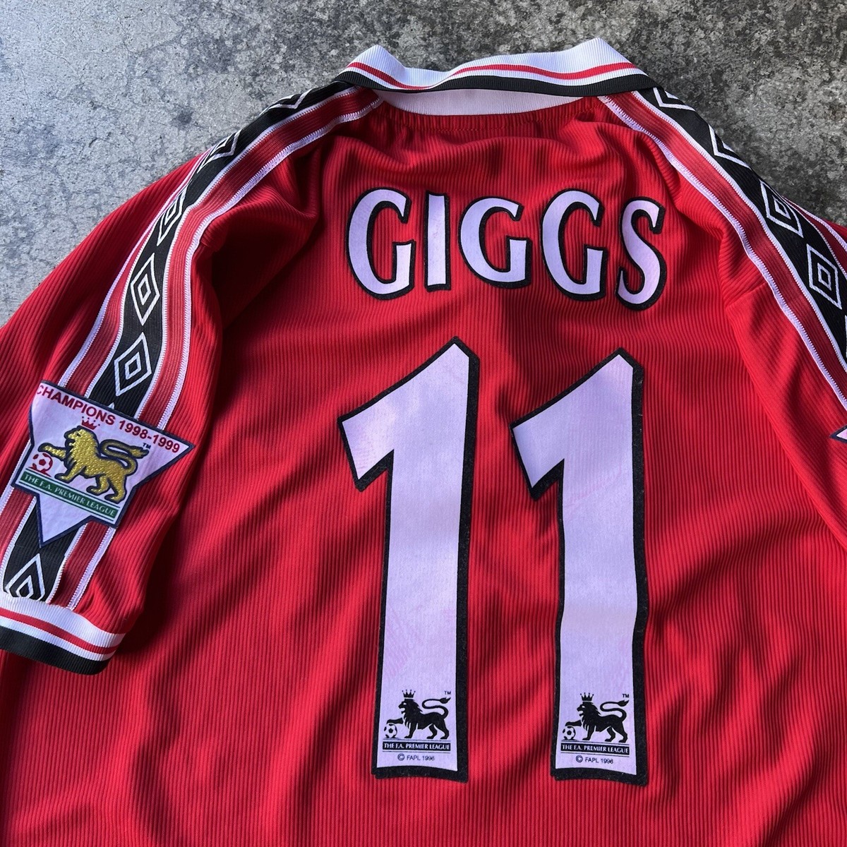 Vintage 1999 Manchester United Umbro #11 Ryan Gibbs Soccer Jersey