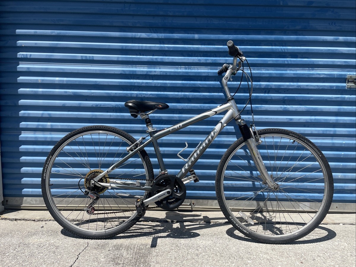 Raleigh C30 Hybrid Bike 16” Aluminum 21 Speed Shimano 700c
