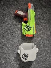 NERF Zombie Strike Sidestrike Blaster Gun A6557 with HOLSTER - complete!