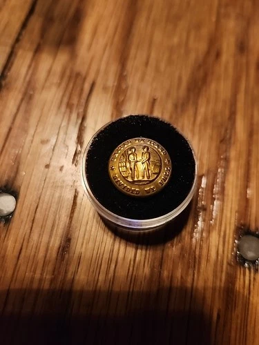 United We Stand Divided We Fall Civil War Era Brass Uniform Button