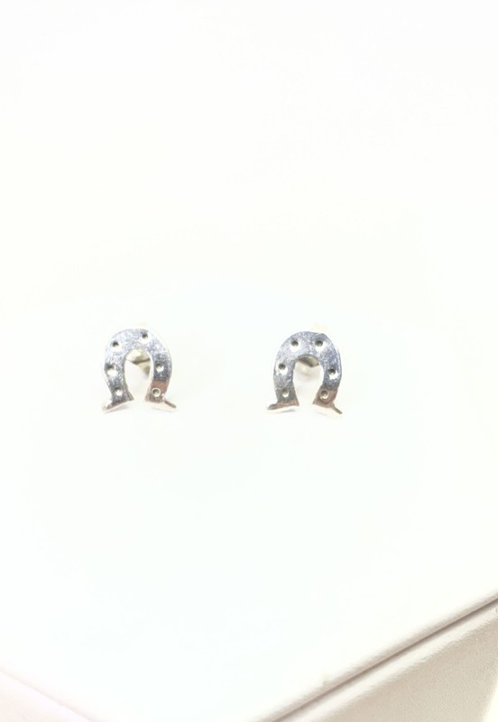 900 Silver Horseshoe Stud Post Earrings 0.6g