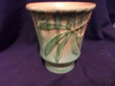 Roseville Moss 5.25" Tall Pedestal Vase Planter 773-5"