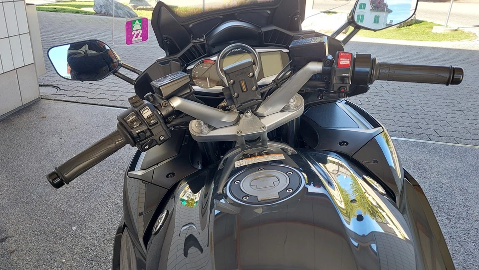 Motorrad Yamaha FJR 1300 - Bild 4 von 4