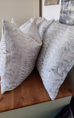 4er Set neue, handgefertigte Kissenbezüge in Silber Fernbank von Voyage Maison 45 cm