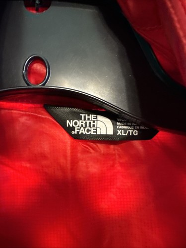 The North Face Puffer Jacket Women's XL Red Full Zip Polyester - Picture 2 of 5