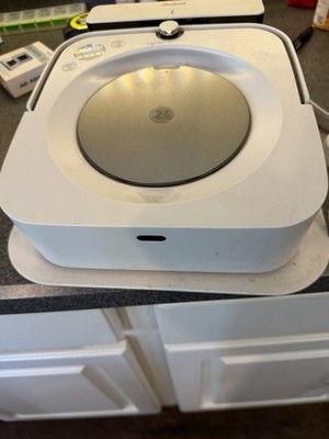 I Robot Roomba Braava M6 Robot Mop Excellent Working Condition