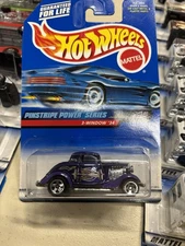Hot Wheels  Pinstripe Power Series 1/4 3-Window '34 in Purple Collector #953 NOS