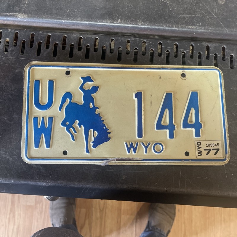 1977 Wyoming License Plate