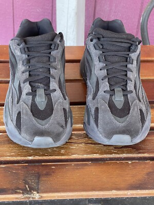 Yeezy Boost 700 V2 Vanta Size 10 In Mens. FU6684 Black 100  display picture 1