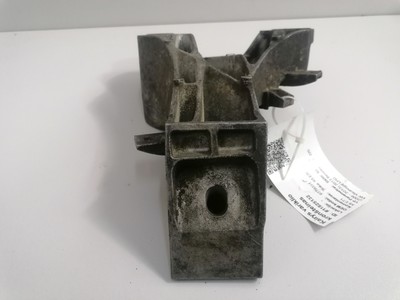 BMW X5 E70 Left Side Engine Bracket 3.0 Petrol 225kw 2012 6778331 