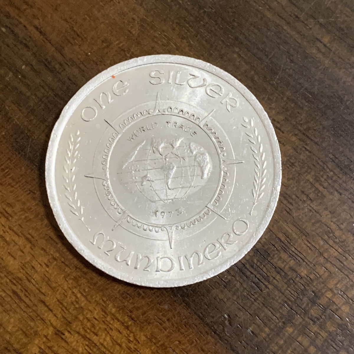 1973 .999 Pure Silver 1 Oz Round Mundinero Wade-Ventures