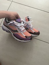 Saucony Sneaker Laufschuhe Low Top rosa/lila/weiß/schwarz EU 41 Mesh