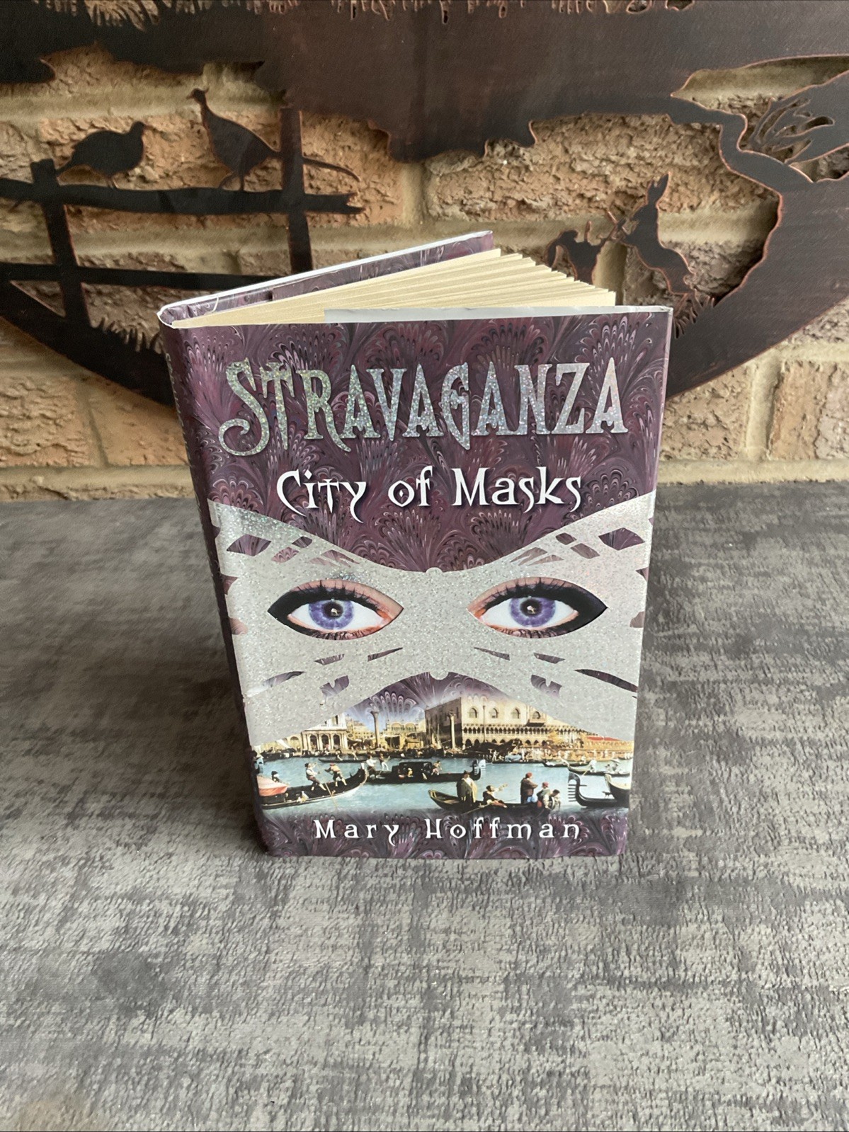 Stravaganza City Of Masks Signed By Mary Hoffman DJ HB 2002 1st Ed Bloomsbury
