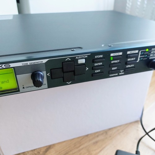 Yamaha MOTIF XS RACK Sound Module/Synthesizer. Great Condition. RARE ! - Picture 3 of 12