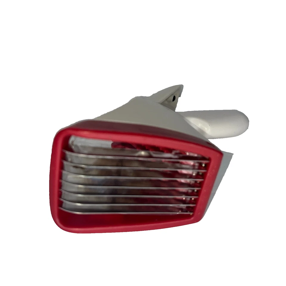 Cortador de dados de rebanada de fresa Chef'n cortador de frutas de mano usado en excelente estado Foto 3 de 4