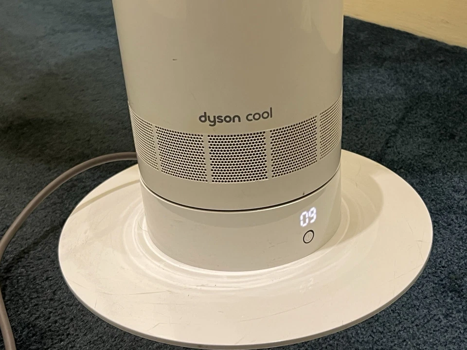 DYSON Cool AM08 Air Multiplier Pedestal Floor Standing Fan White No Remote WORKS - Image 4 of 4