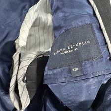 Banana Republic Blazer Jacket Mens 42R Blue Pinstripe 2 Button