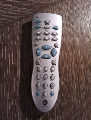 GE RC24912-D JC021 TV CBL SAT DVD VCR Universal Remote Control 3 Device 