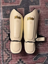 Fairtex SP8 Muay Thai Shin Guards Ultimate Shinguards Muay Size Small