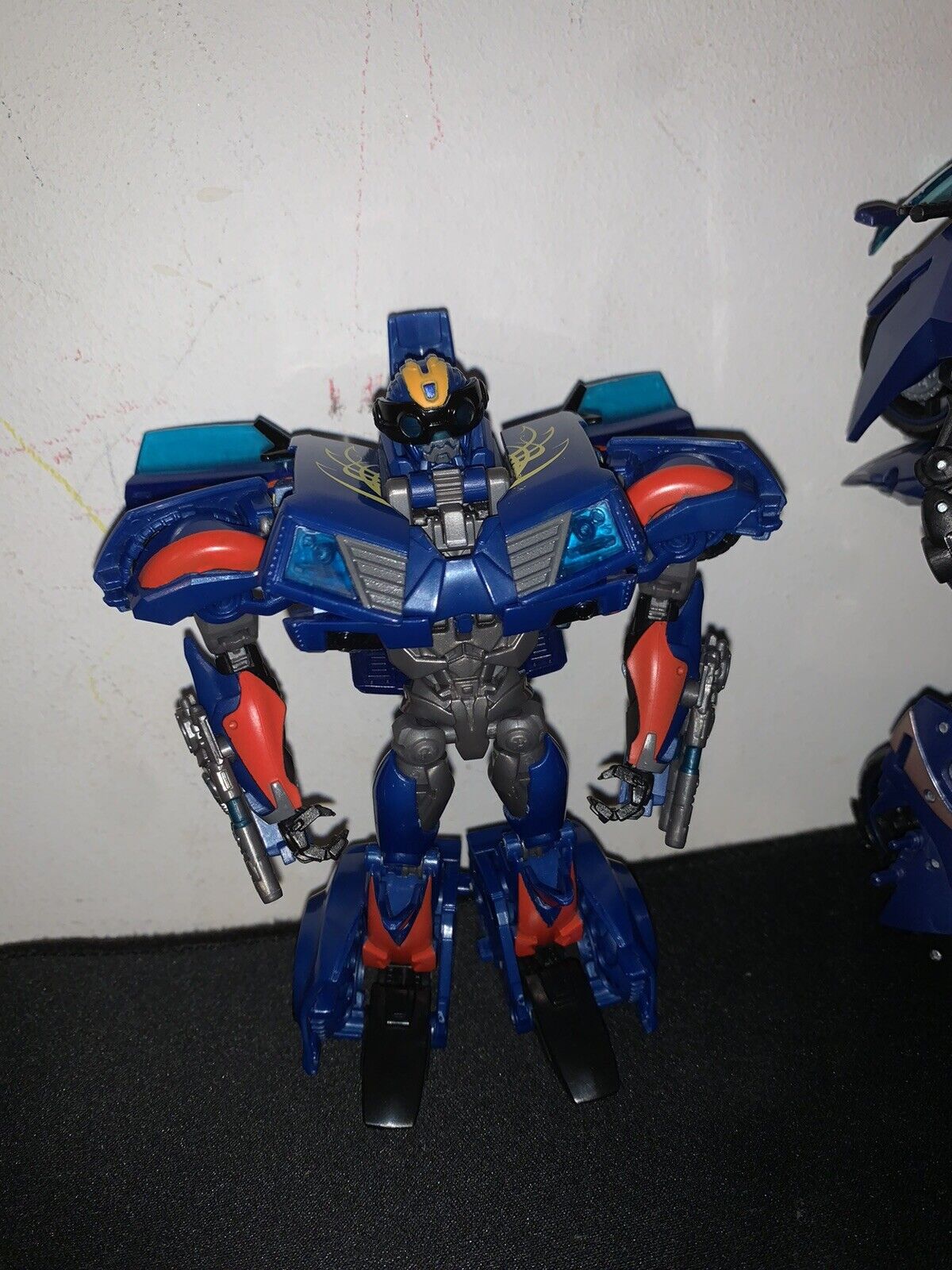 Picture 2 of 8
