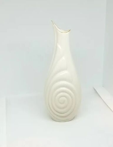 Vintage Belleek Swirl Shell Pattern Ivory Porcelain Ireland Vase
