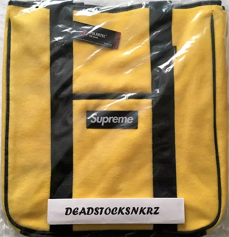 Supreme polartec tote bag 2025 Supreme polartec tote bag 2025