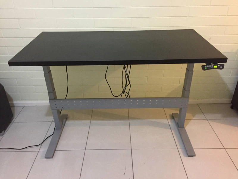 Geekdesk Max Standing Desk With Ikea Top Desks Gumtree