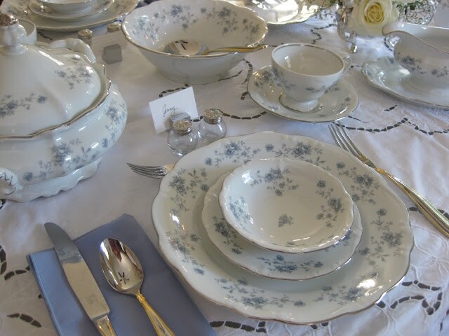 Johann Haviland Blue Garland Collection *Vintage Dinnerware *Free
