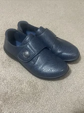 Alegria Joleen Shoes Navy Blue Floral Tooled Leather Clogs Size 37 Nurse 7/7.5