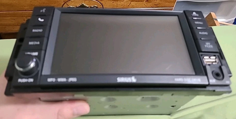 Volkswagen Routan 2009-2011 reproductor de DVD satélite receptor de radio fabricante de equipos originales hecho en 2012 Foto 3 de 4