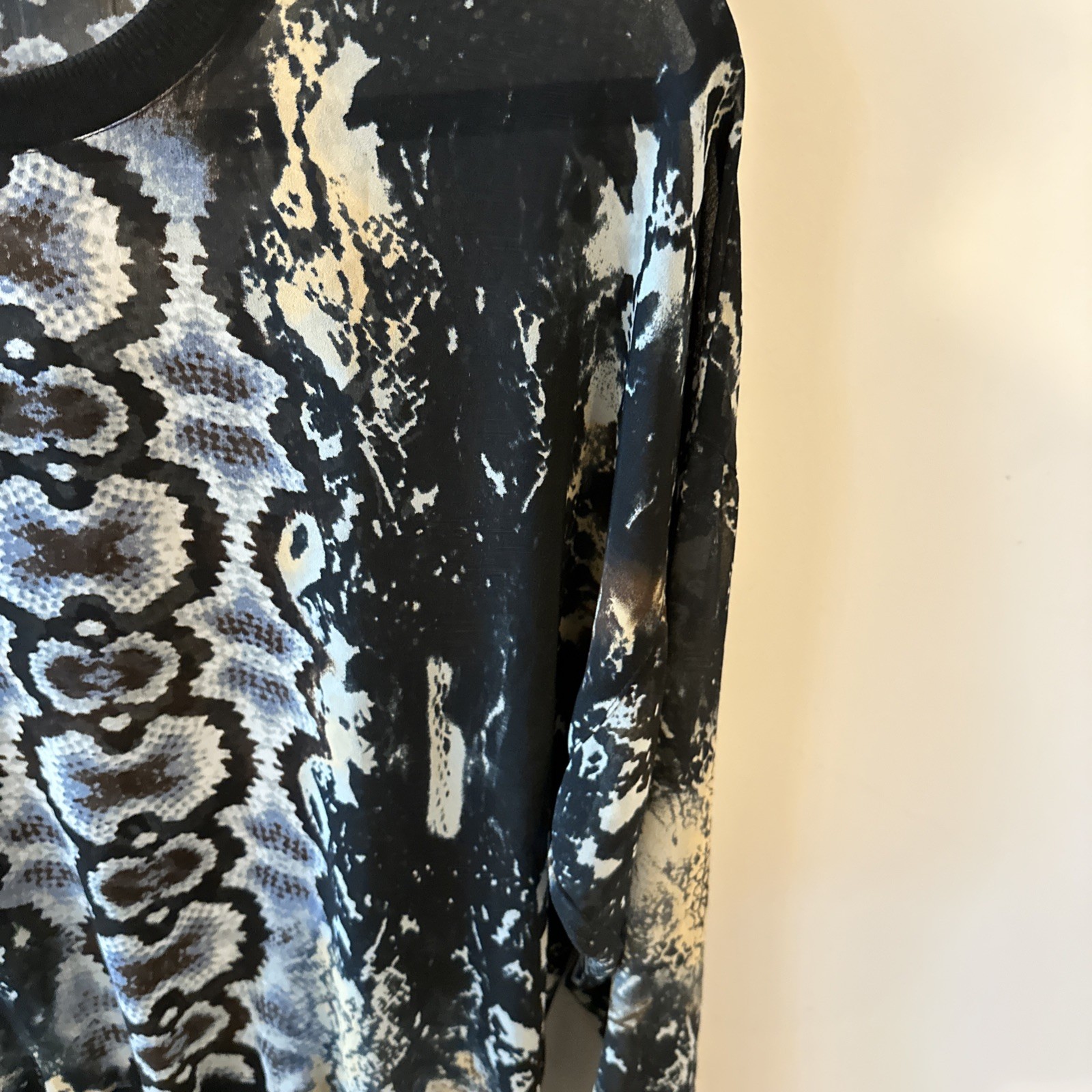 CAbi Python Print Chiffon Sweatshirt Small Excell… - image 6