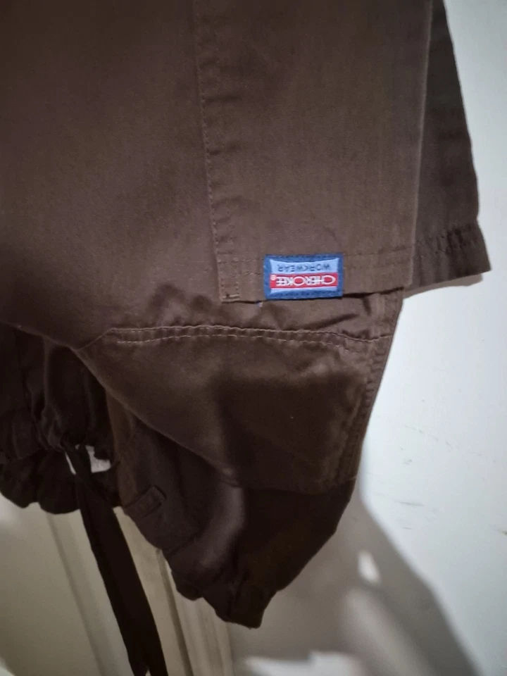 Scrub Set - Image 4 of 4