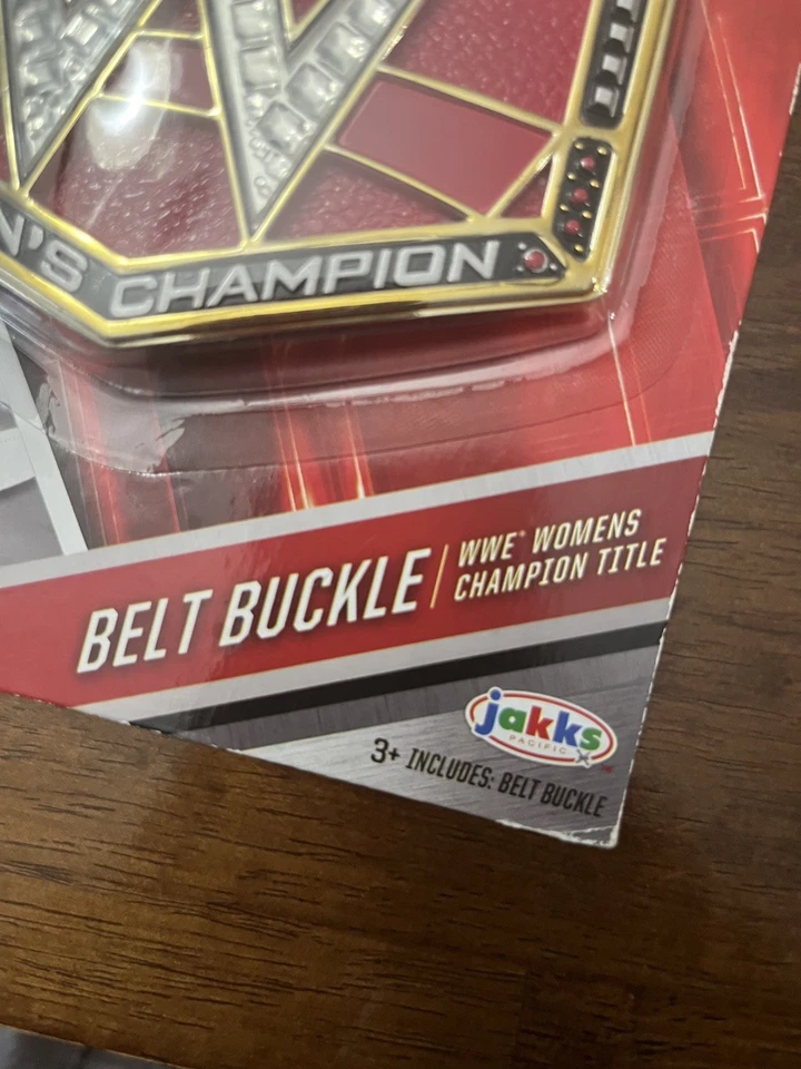 Hebilla de cinturón título campeón femenino WWE.  Foto 4 de 4