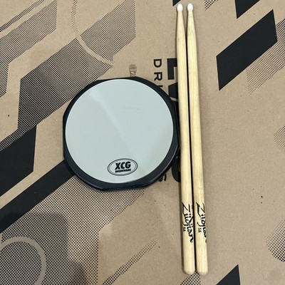 Zildjian 5a Nylon Sticks und Übungsunterlage