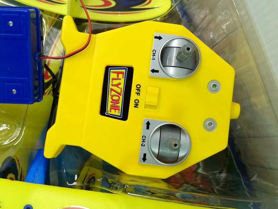 Flyzone Micro Ultrix Biplane  Radio Control - OPEN BOX NEW  - Image 4 of 4