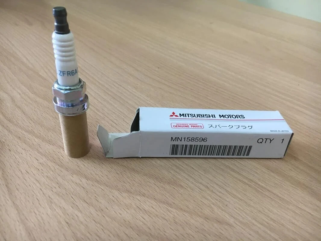 NEW OEM GENUINE SPARK PLUG Mitsubishi MN158596