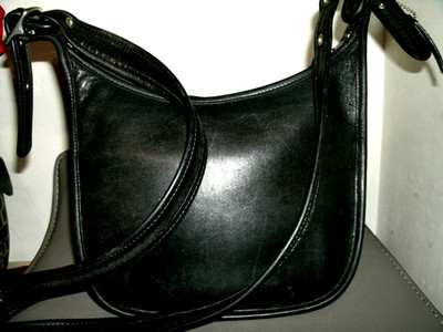 Coach Lovely Janice Legacy No 9950 Vintage Small Black Iconic Leather XBody VGUC