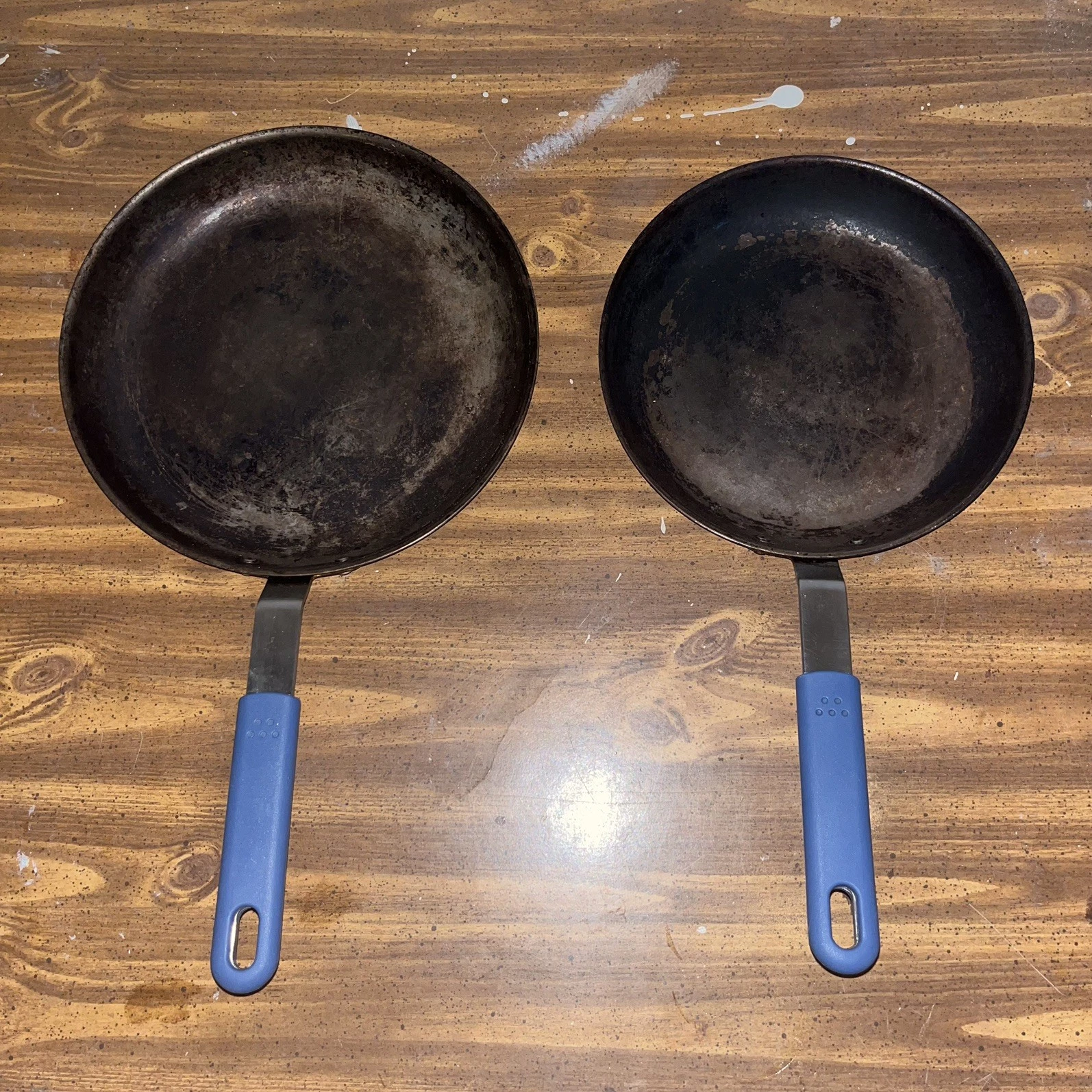 Misen Carbon Steel 10.5” & 12” Skillet Frying Pan Set Seasoned Silicone Handle
Opens in a new window