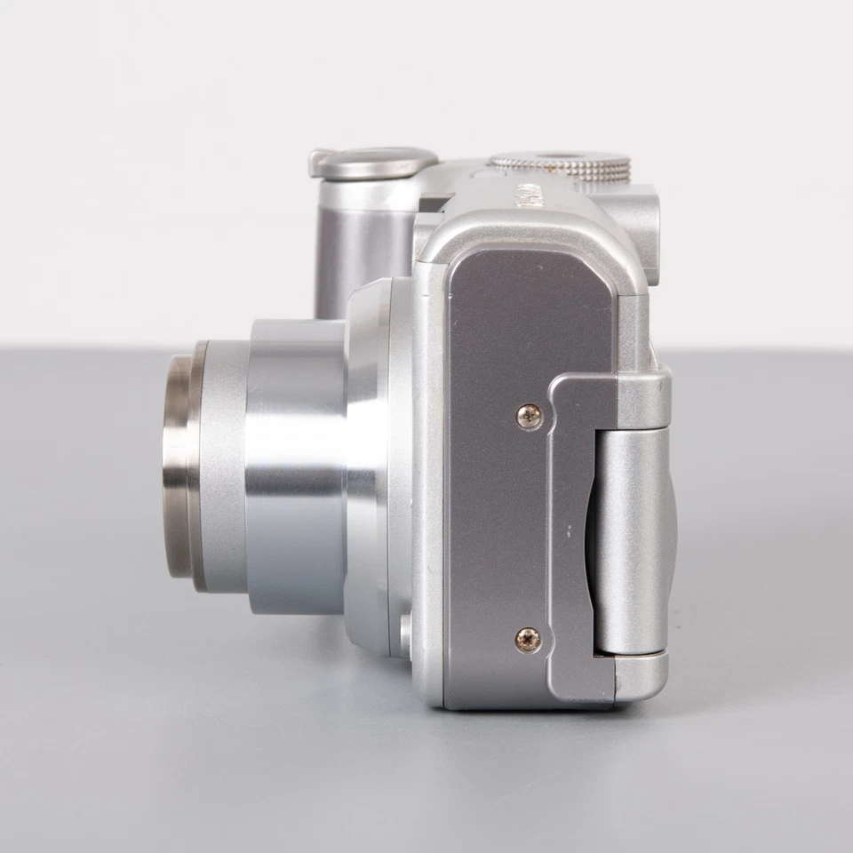 Canon PowerShot A610 5MP digital compact camera - Retro, Vintage, Y2K - Image 3 of 4