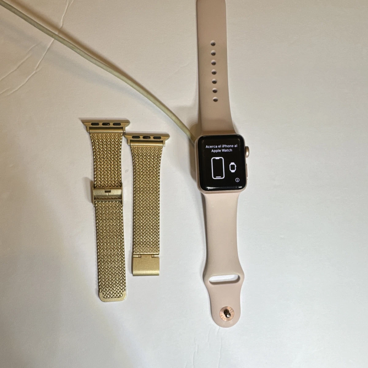 Apple watch series3 ゴールド 38mm  GPSモデル Apple Watch Series 3（GPS + Cellularモデル） 38mm ゴールド